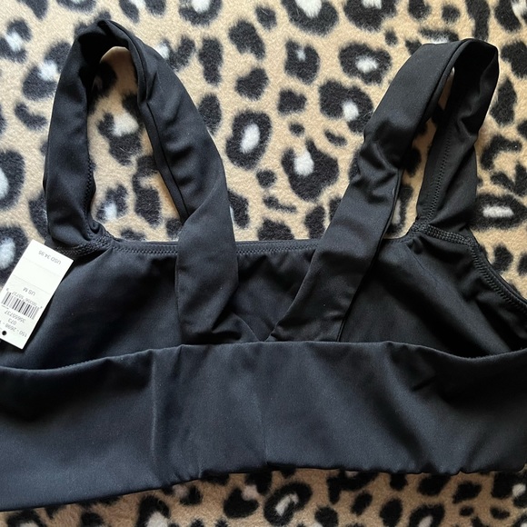 ๐๐ป๐ฒ๐ฎ size M ๐ผ๐น๐ธ๐ป๐ฝ๐ผ ๐ซ๐ป๐ช - Picture 2 of 4